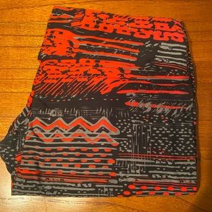 EUC Lularoe TC Leggings